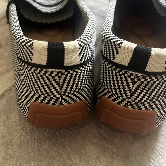 Rothy‘s look-alike shoe in black and white pattern - Picture 3 of 4
